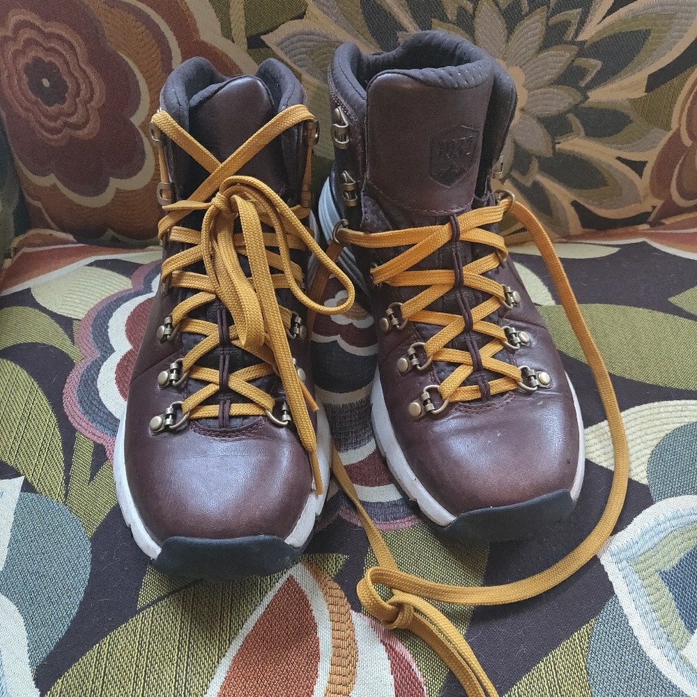 Danner Himing boots, size 7/7.5